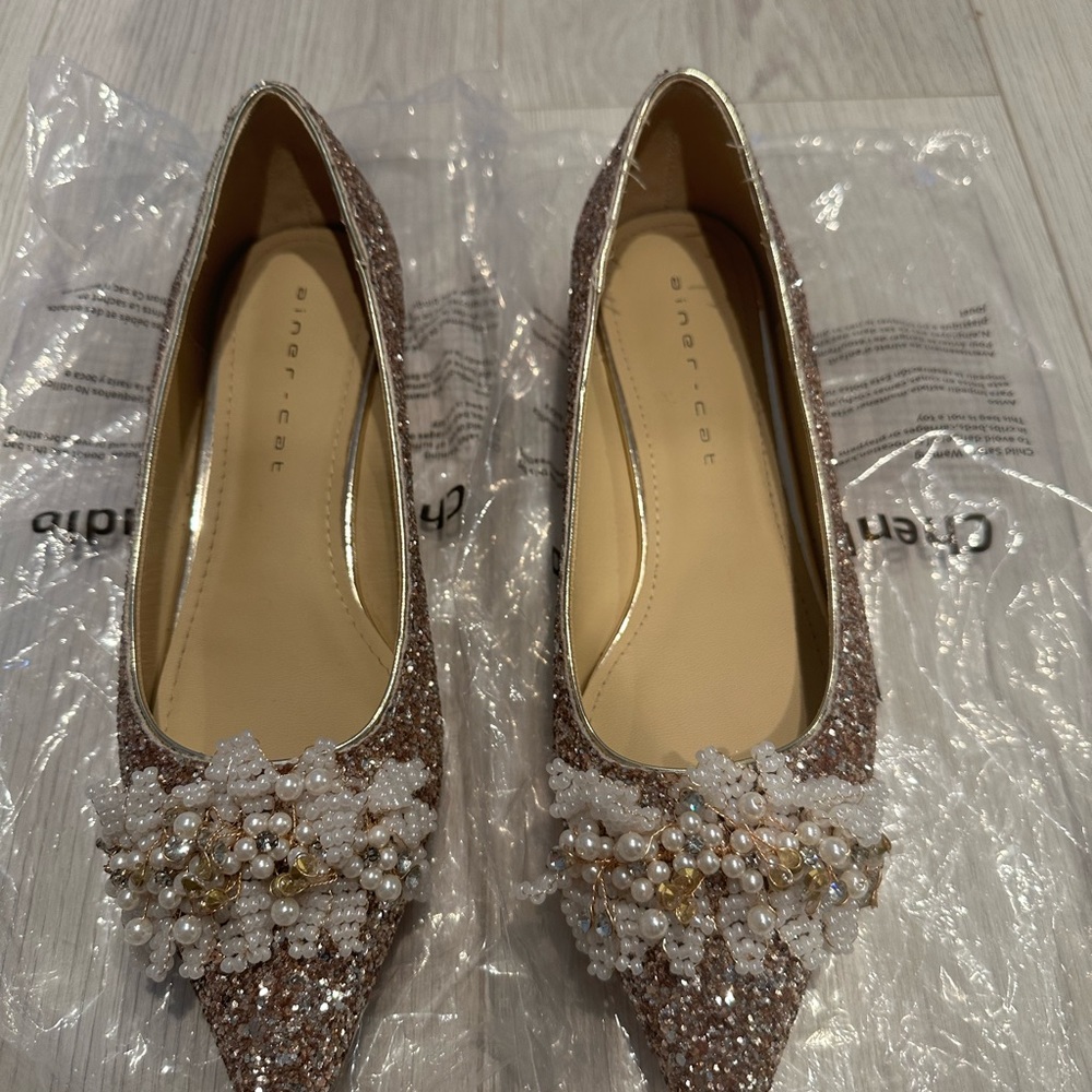 Wedding/Bridal/Party Gold Flat Shoes Size 6.5